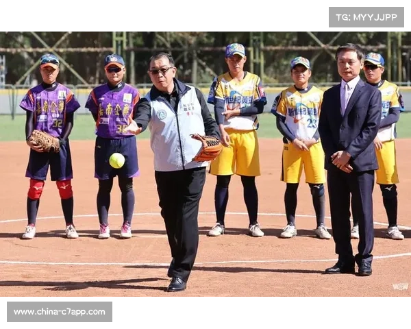 中国香港女垒获慈善基金支持 2025年全面启动职业化改革计划